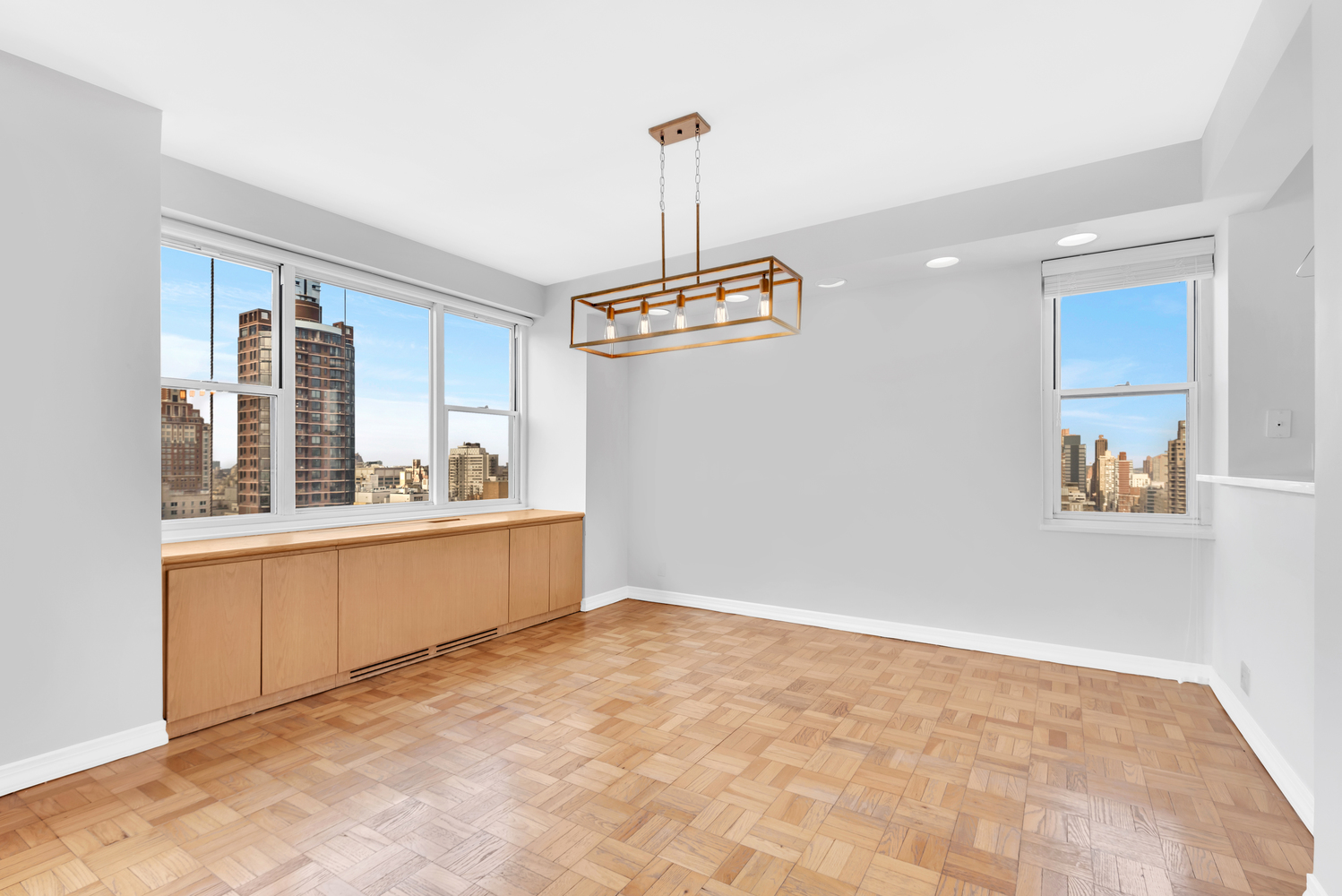 340 East 64th Street, Unit 32C Manhattan, NY 10065 - Photo 4 of 15