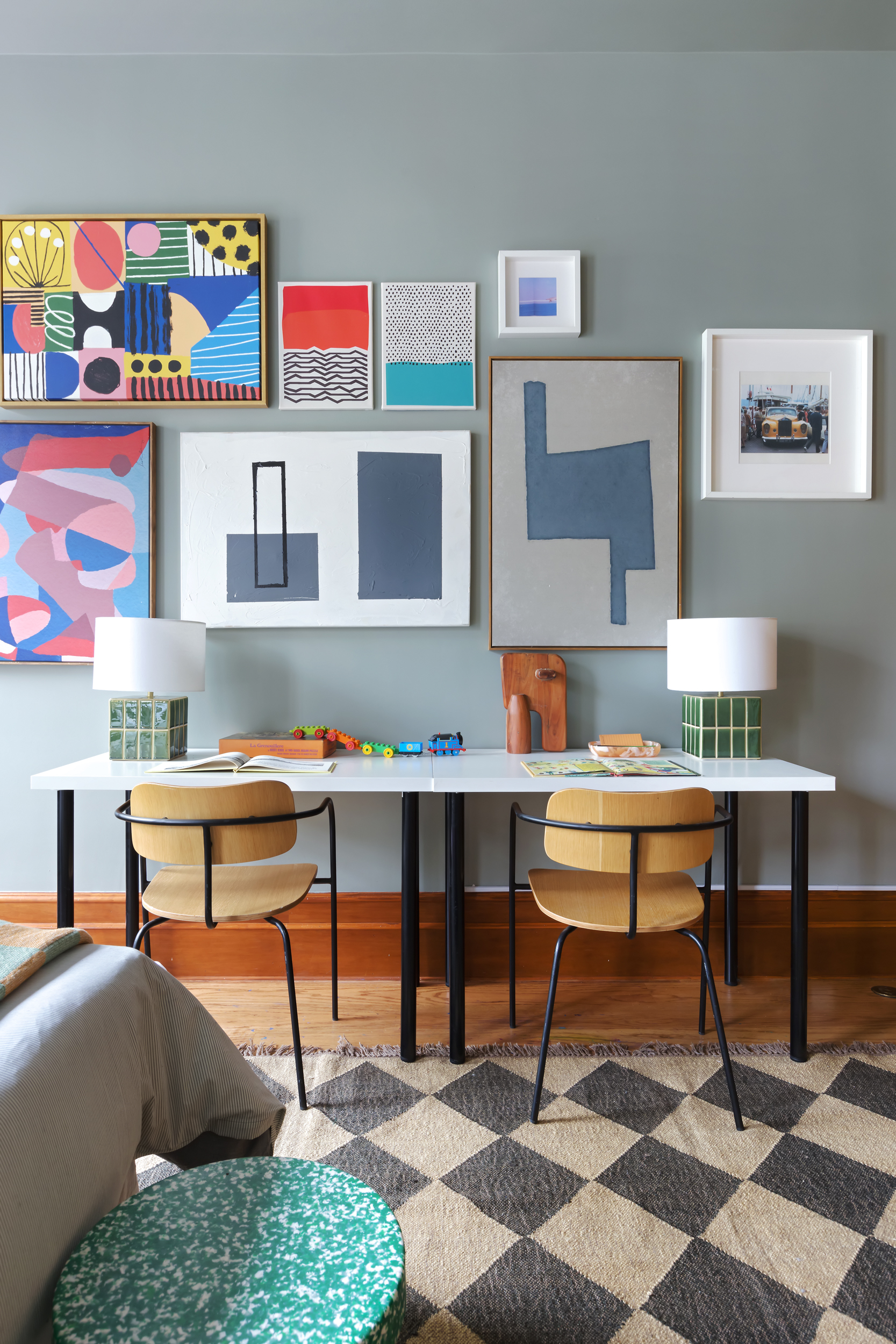37 West 70th Street Manhattan, NY 10023 - Photo 36 of 41 a living room with furniture and a rug