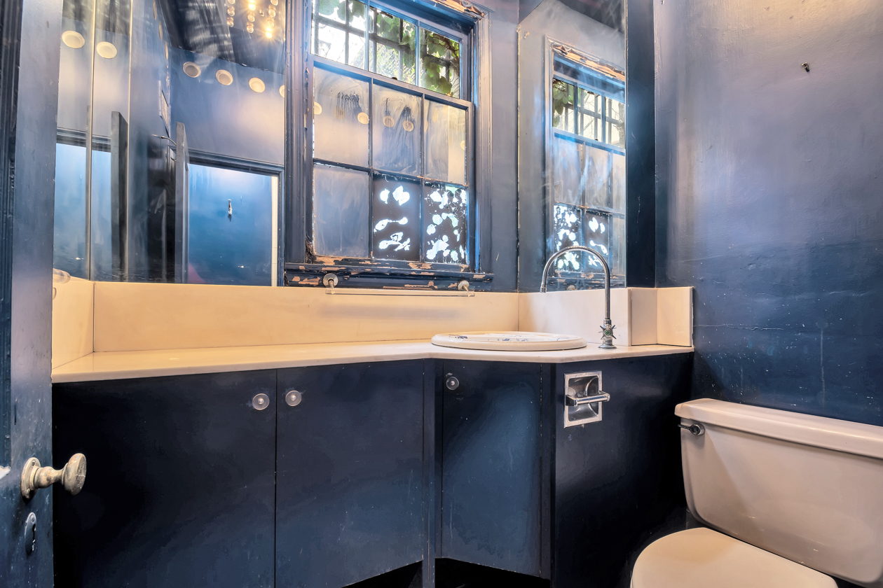 119 West 10th Street Manhattan, NY 10011 - Photo 9 of 29