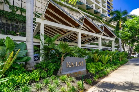 $429,000 | 223 Saratoga Road, Unit 1008, Honolulu, HI 96815