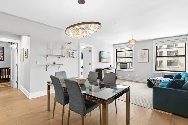 $1,695,000 | 514 West End Avenue, Unit 7B | Upper West Side