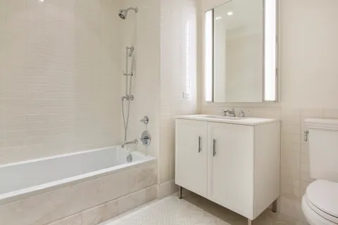 $2,995,000 | 100 Barclay Street, Unit 14K | TriBeCa