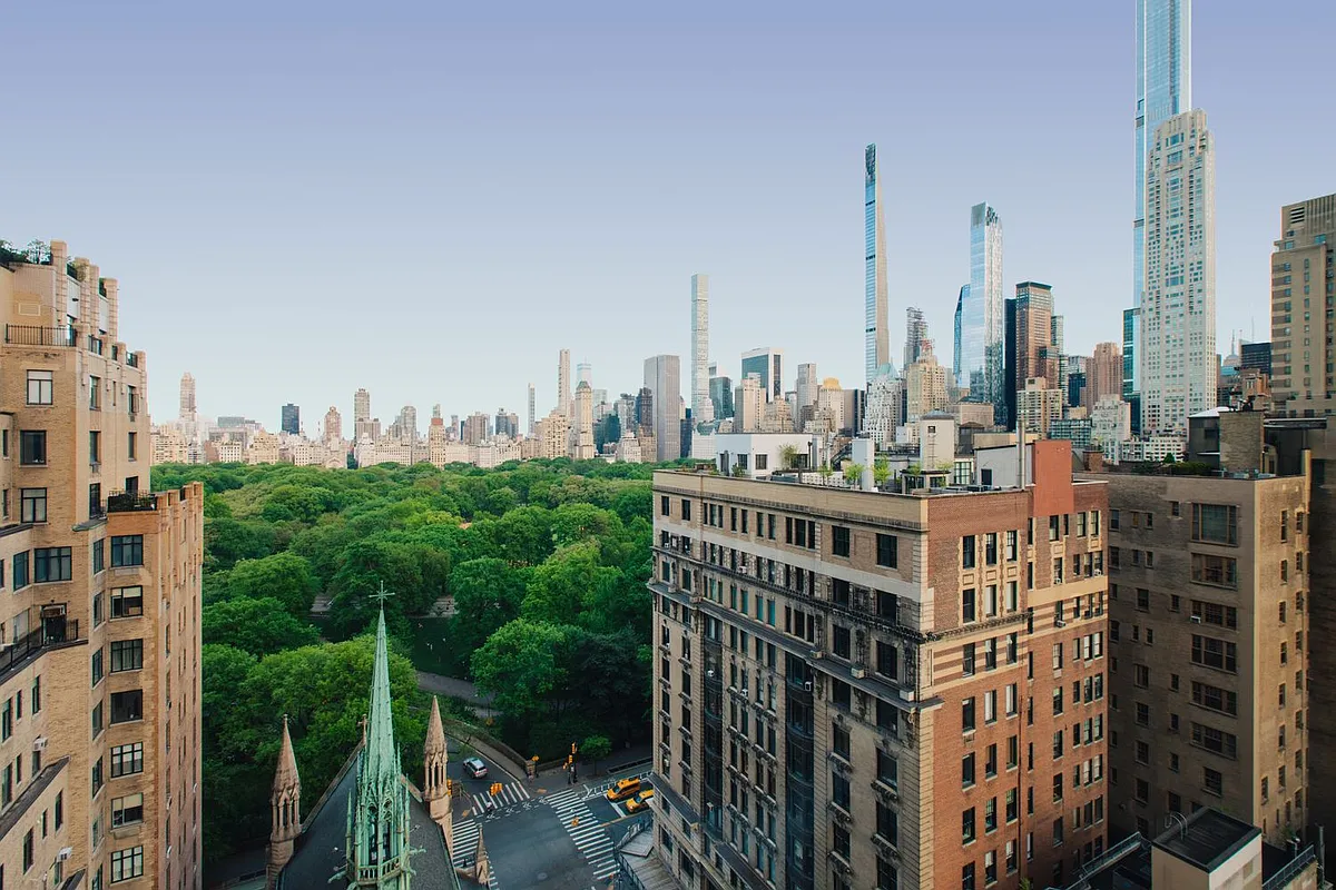 10 West 66th Street, Unit 21E Manhattan, NY 10023 - Photo 10 of 28