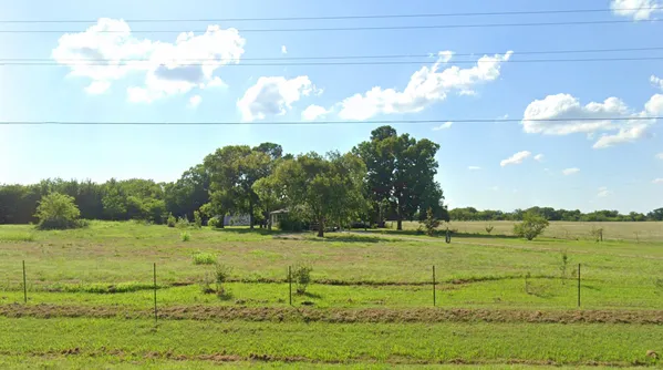 $300,000 | 5790 Farm To Market 513, Lone Oak, TX 75453