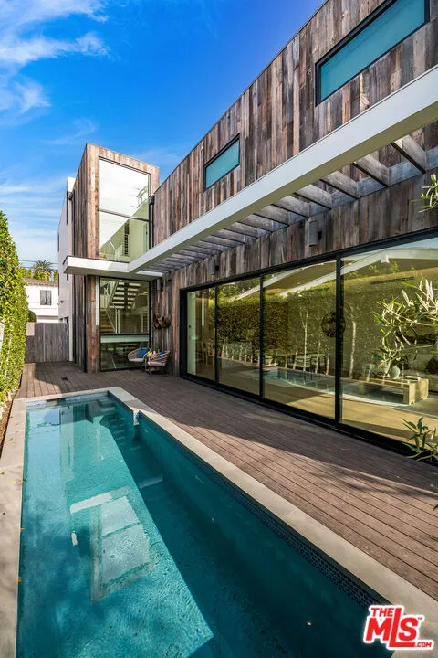 $27,800 | 1620 Electric Avenue, Venice, CA 90291