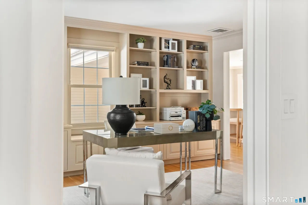 117 Weston Road Westport, CT 06880 - Photo 4 of 39