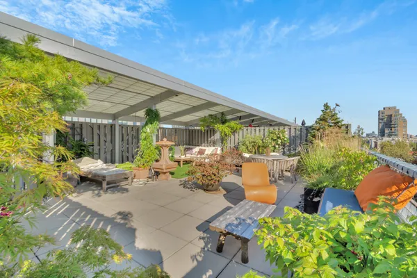 $1,950,000 | 49 North 8th Street, Unit 6E | Williamsburg