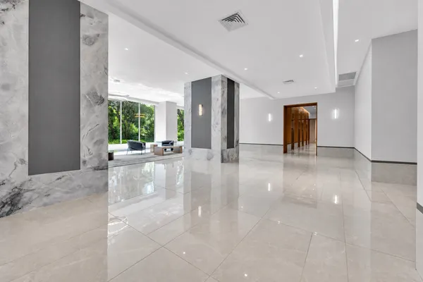 $635,000 | 150 West End Avenue, Unit 10P | Upper West Side