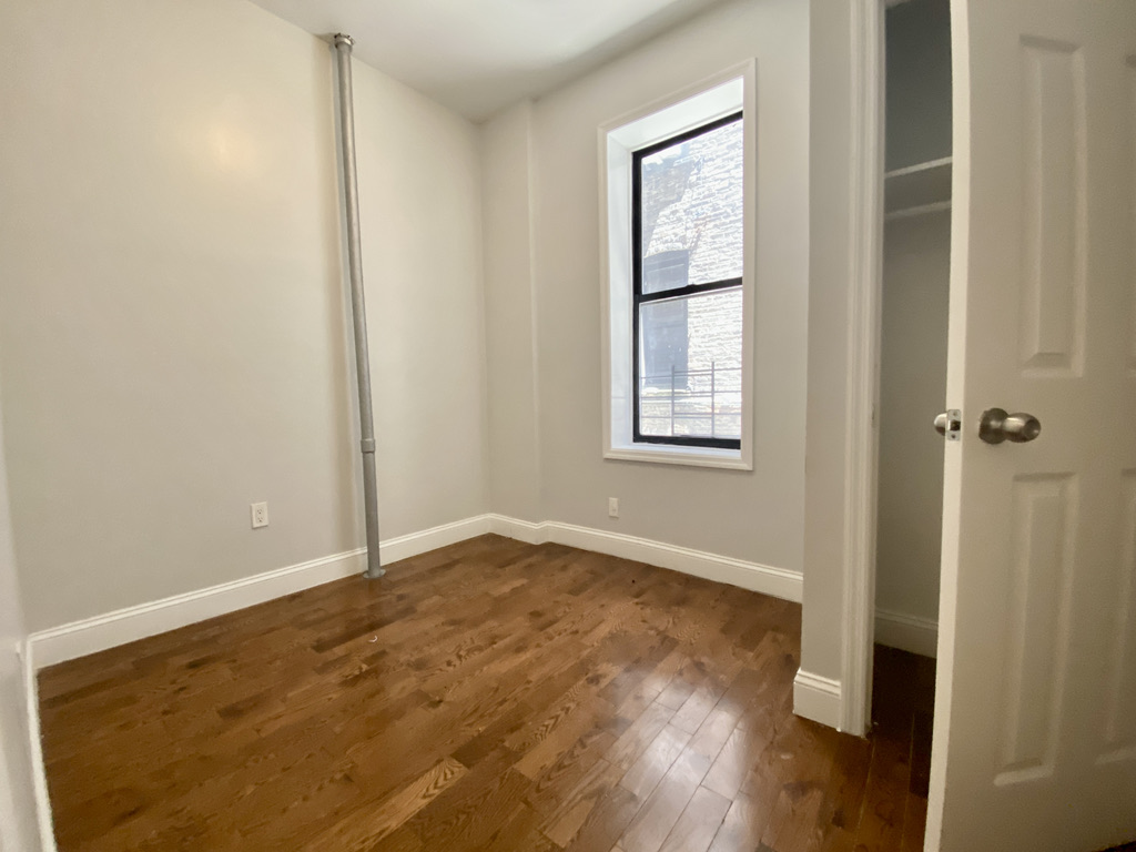 573 West 159th Street, Unit 2 Manhattan, NY 10032 - Photo 3 of 6