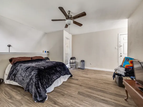 $100,000 | 9809 Walnut Street, Unit 203, Dallas, TX 75243