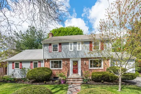$1,600,000 | Sheldon Road, Newton Center, MA 02459