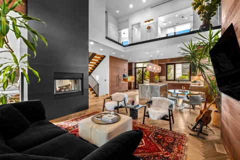 $2,695,000 | 219-221 West George Street, Philadelphia, PA 19123