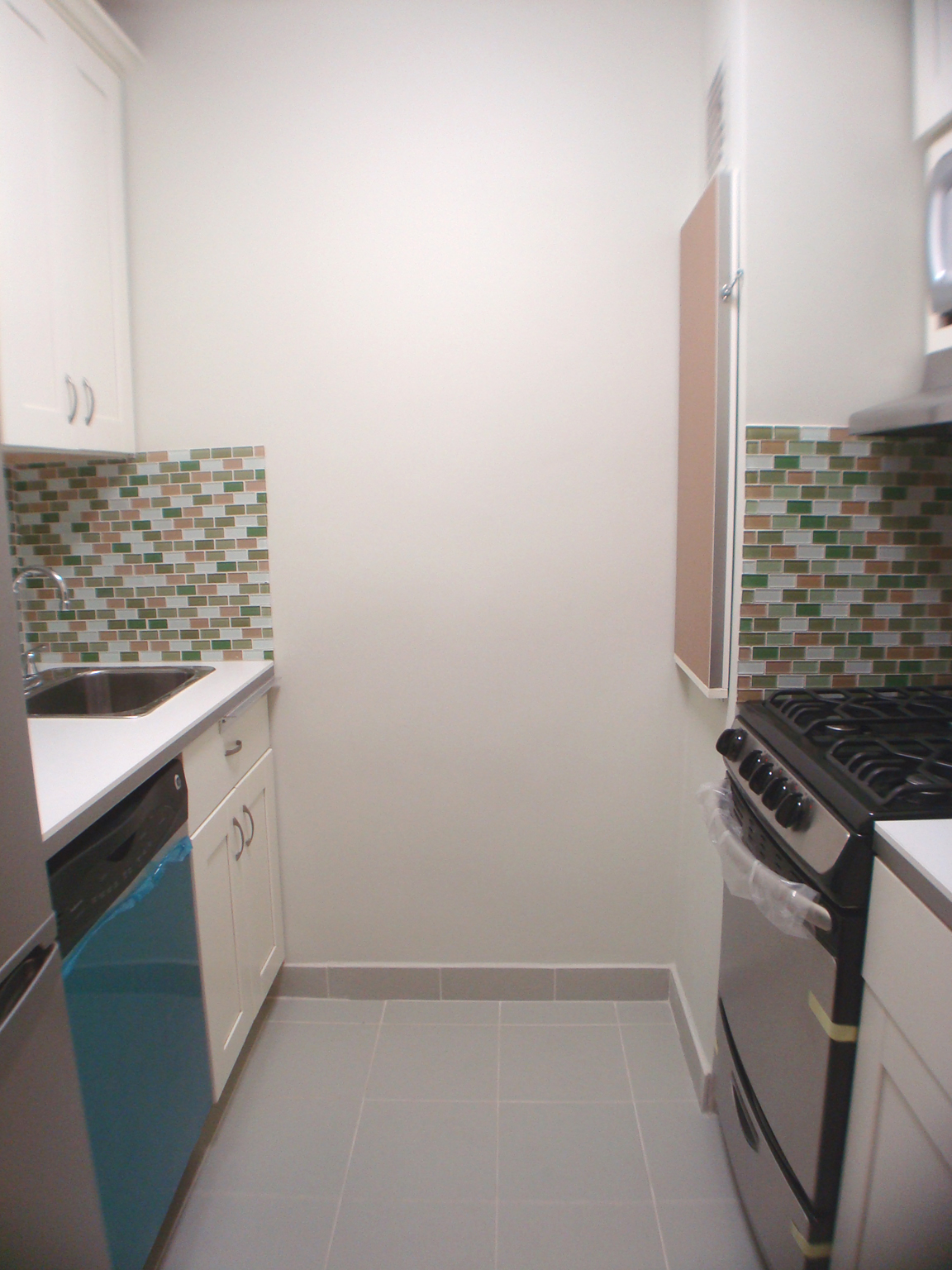 320 East 54th Street, Unit 6G Manhattan, NY 10022 - Photo 5 of 6