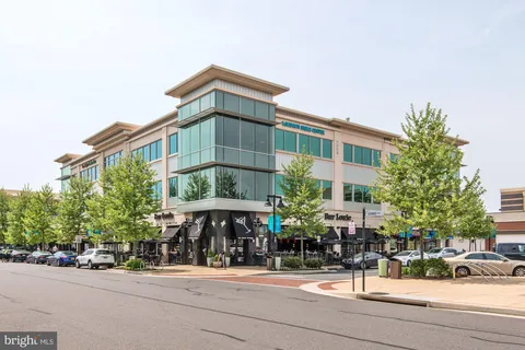 $335,000 | 20365 Belmont Park Terrace, Unit 108, Ashburn, VA 20147