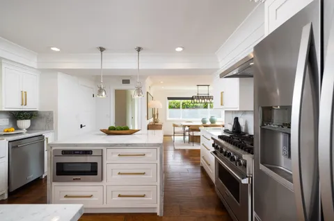 $4,850,000 | 1609 Ruth Lane, Newport Beach, CA 92660