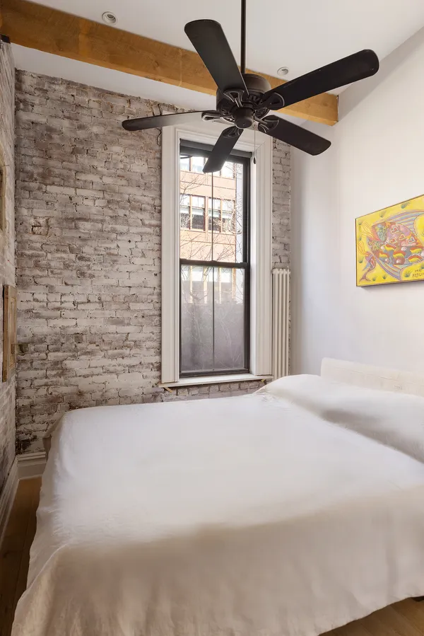 $997,500 | 221 West 21st Street, Unit 1C | Chelsea