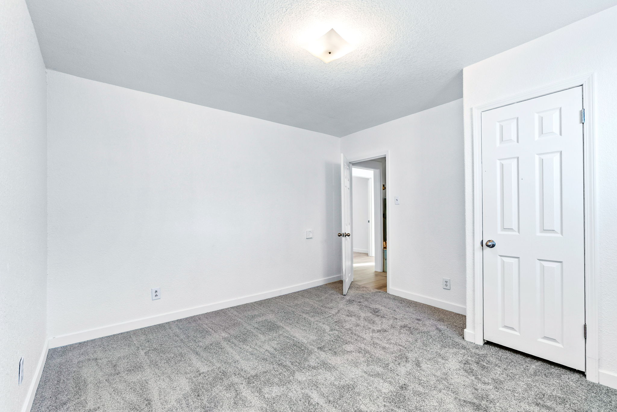 6743 King Street Denver, CO 80221 - Photo 9 of 30