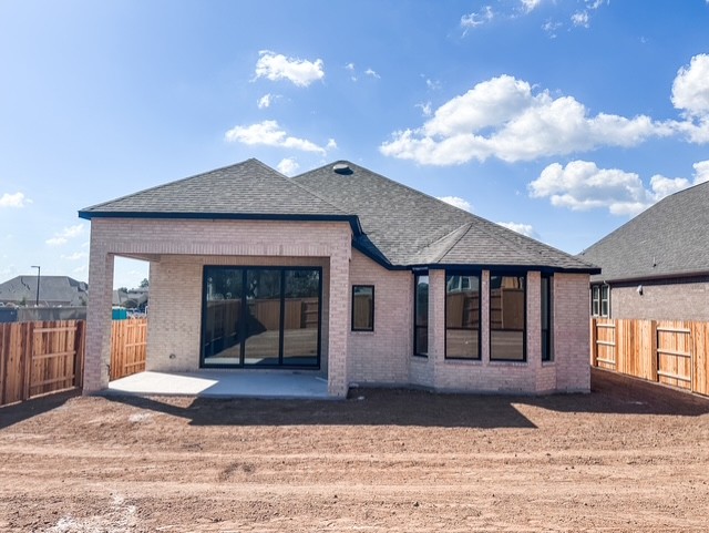 404 Jackson River Loop Kyle, TX 78640 - Photo 5 of 14 Gallery Image 5