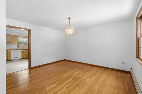 $585,000 | 52 Vicksburg Circle, Holden, MA 01520