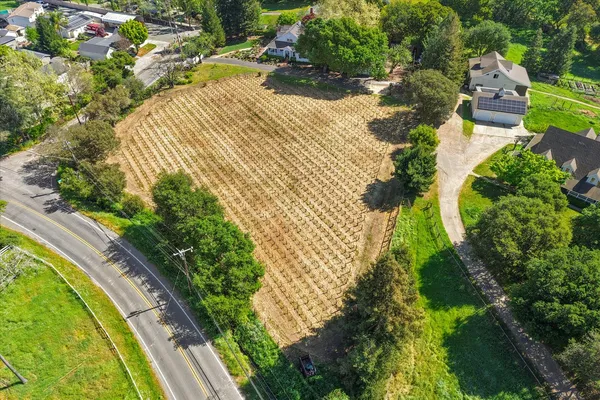 $3,050,000 | 4011 East 3rd Avenue, Napa, CA 94558