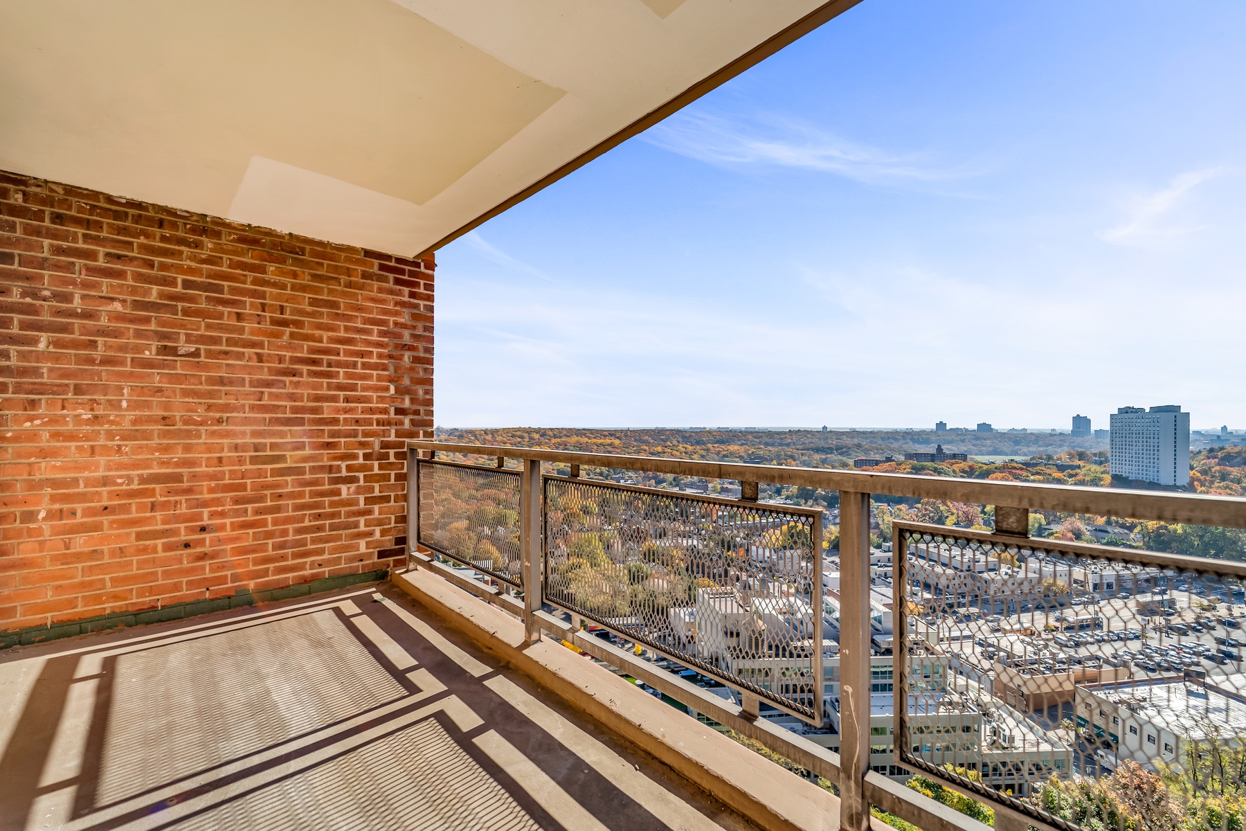 5800 Arlington Avenue, Unit 17D Bronx, NY 10471 - Photo 8 of 15