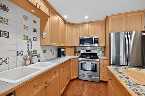 $1,590,000 | 1903 Holly Hill Drive, Austin, TX 78746