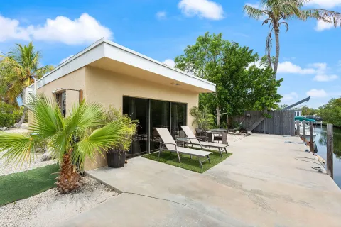 $1,689,000 | 365 Loeb Avenue, Key Largo, FL 33037