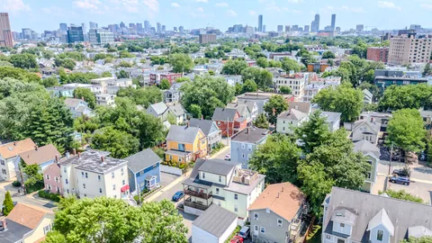 Contact Agent | 29 Hanson Street, Unit 1, Somerville, MA 02143