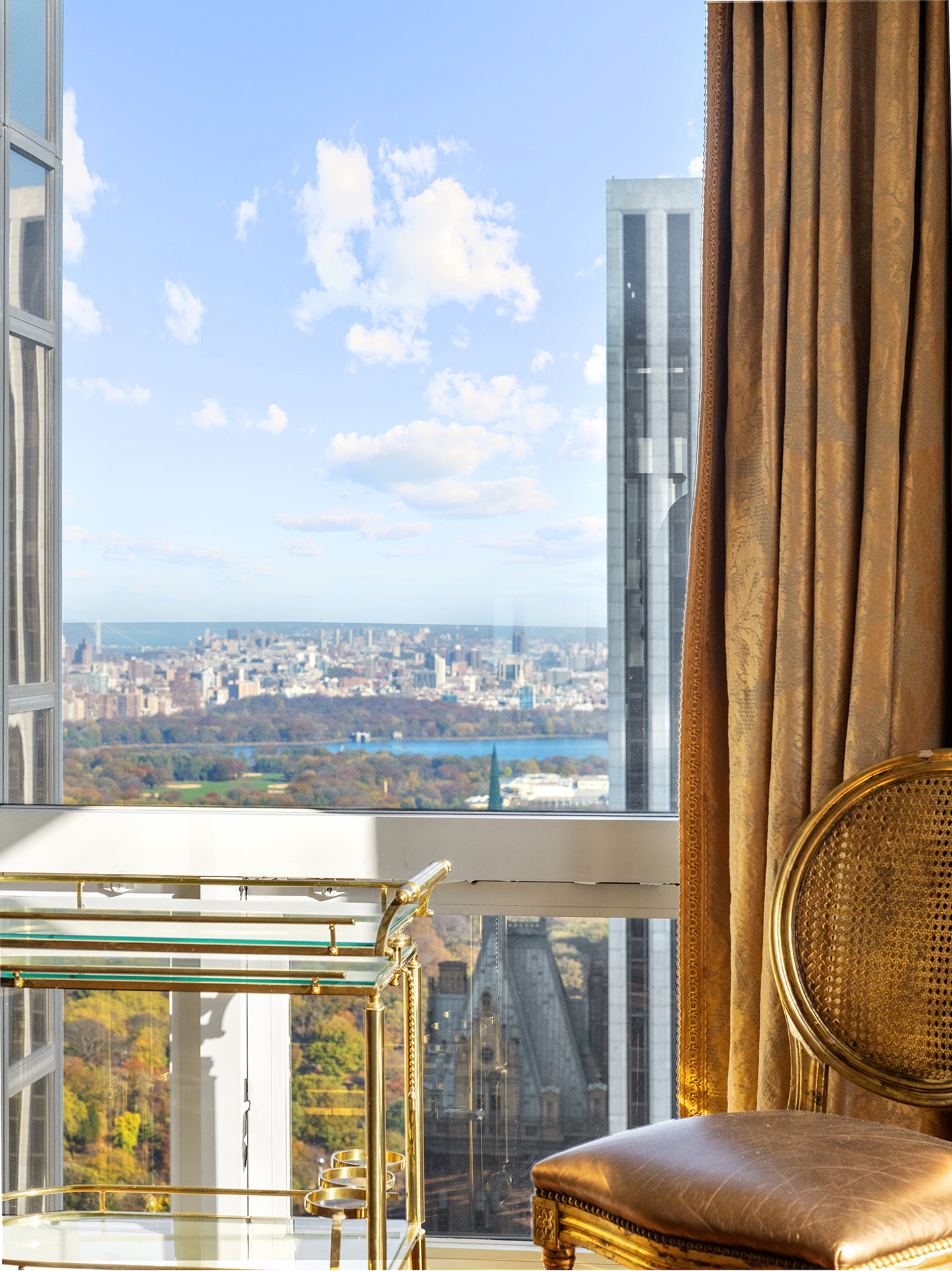 721 5th Avenue, Unit 63D Manhattan, NY 10022 - Photo 4 of 11