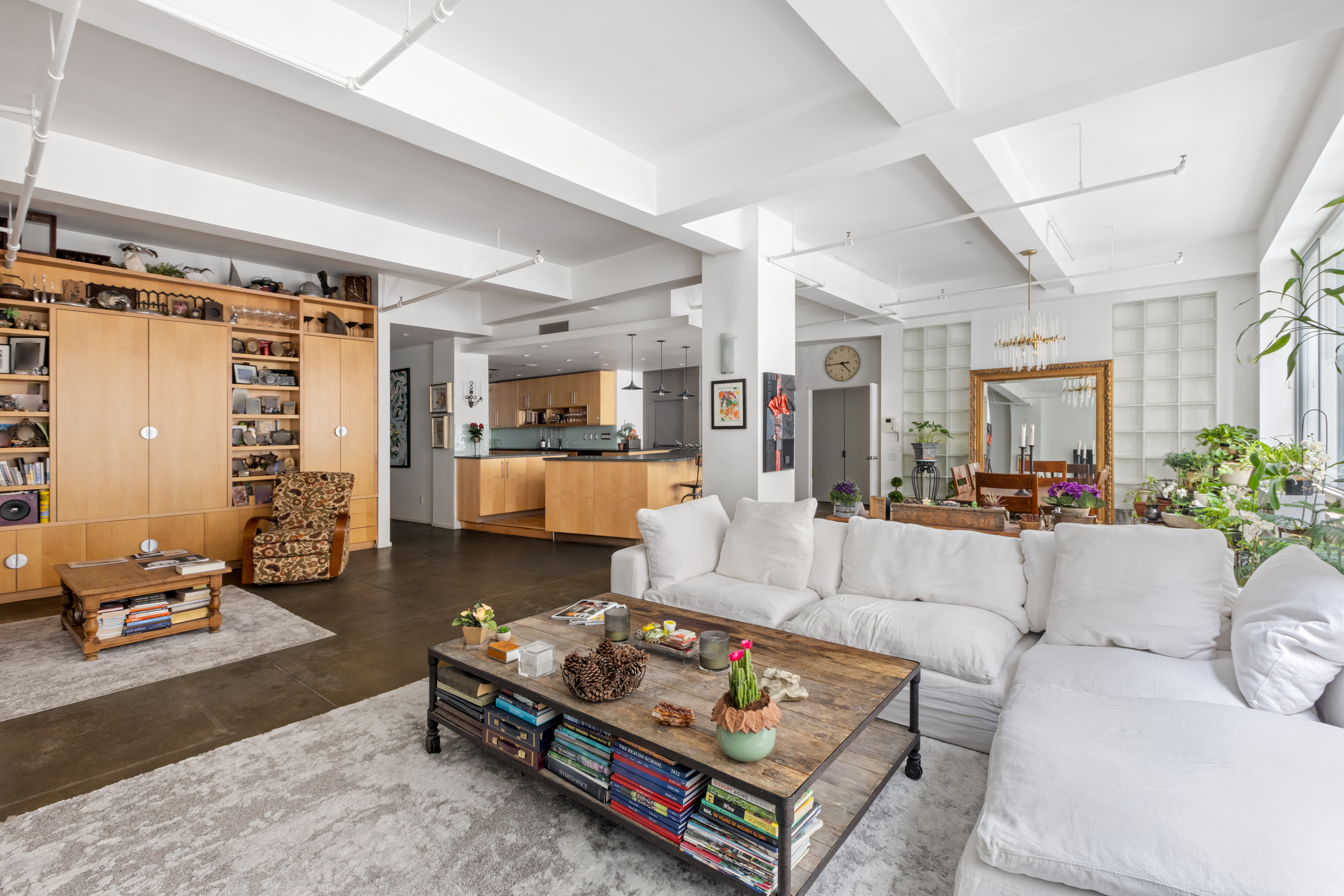 335 West 38th St Unit 3  