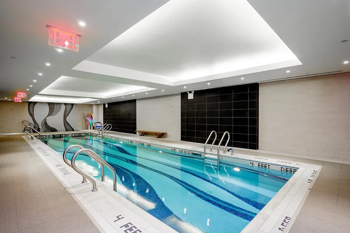 $1,595,000 | 166 West 18th Street, Unit 7D | Chelsea