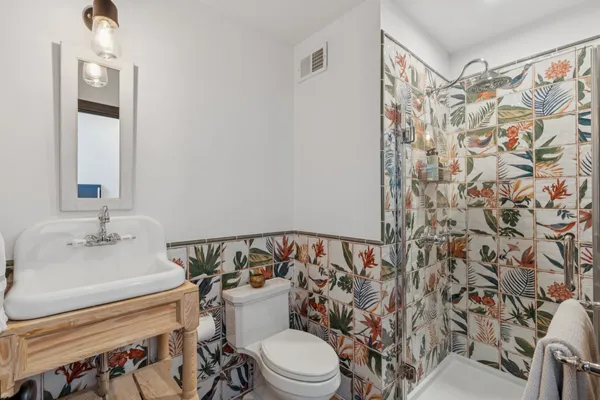 $3,750,000 | 207 South 24th Street, Philadelphia, PA 19103