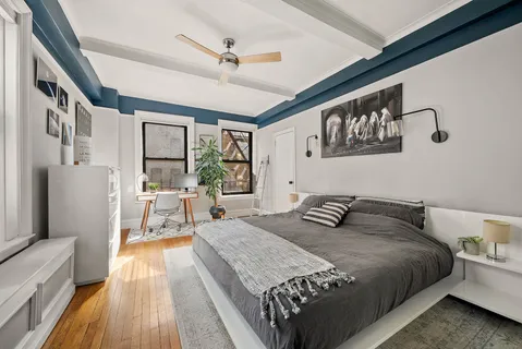 $895,000 | 760 West End Avenue, Unit 6B | Upper West Side