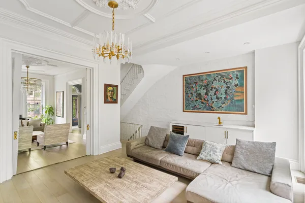$6,000,000 | 265 6th Avenue | Park Slope