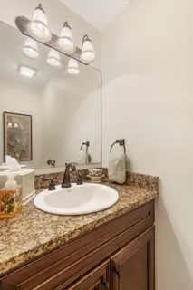 $1,500,000 | 1238 West Wellington Avenue, Chicago, IL 60657