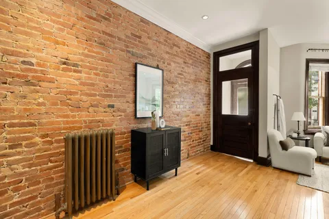 Contact Agent | 127 U Street Northwest, Washington, DC 20001