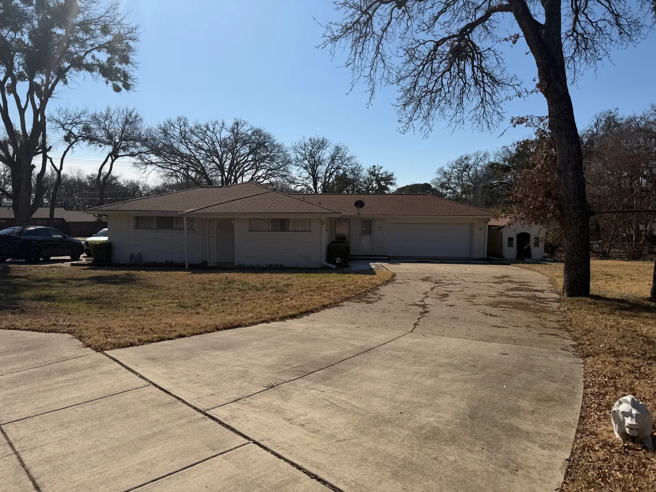 $350,000 | 215 East Huitt Lane, Euless, TX 76040