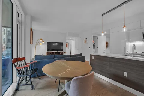 $1,500,000 | 505-513 West 43rd Street, Unit 3M | Hell's Kitchen
