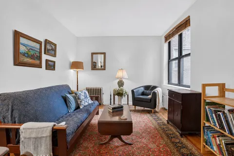 $425,000 | 4 West 101st Street, Unit 67 | Upper West Side