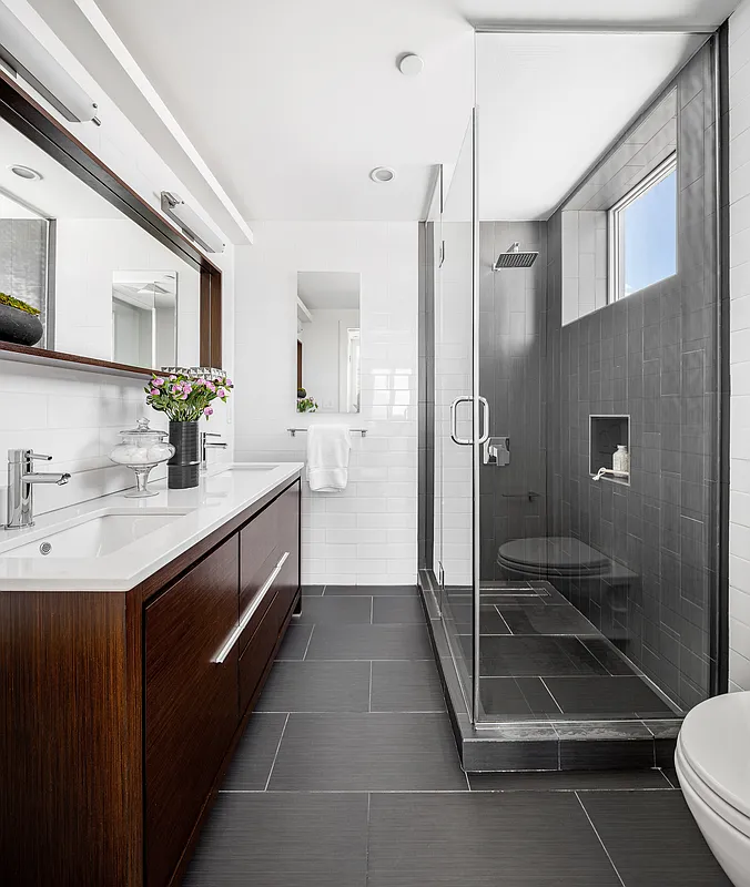 764 Metropolitan Avenue, Unit 4A Brooklyn, NY 11211 - Photo 5 of 8