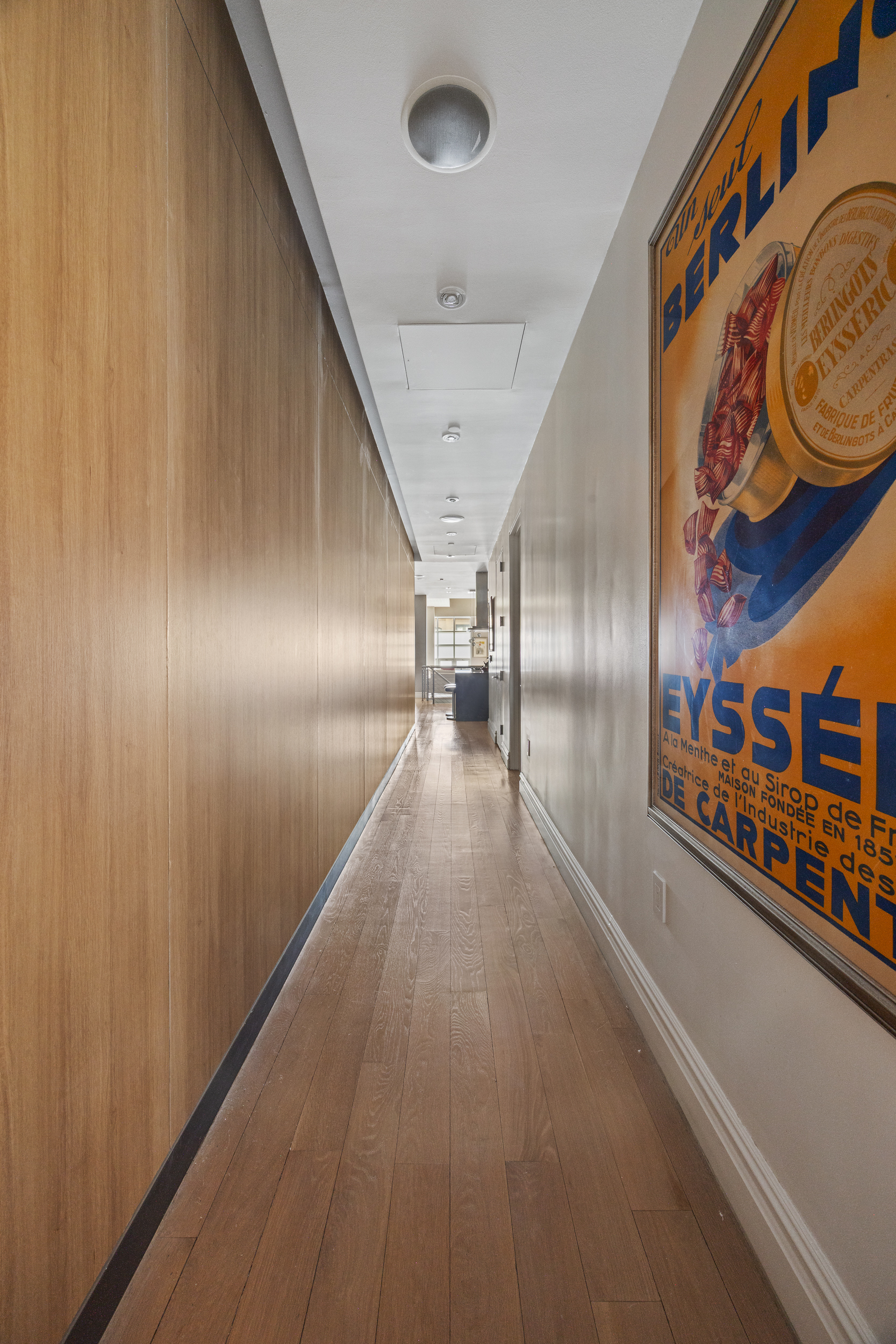 157 East 84th Street, Unit THA Manhattan, NY 10028 - Photo 17 of 33 a view of entryway