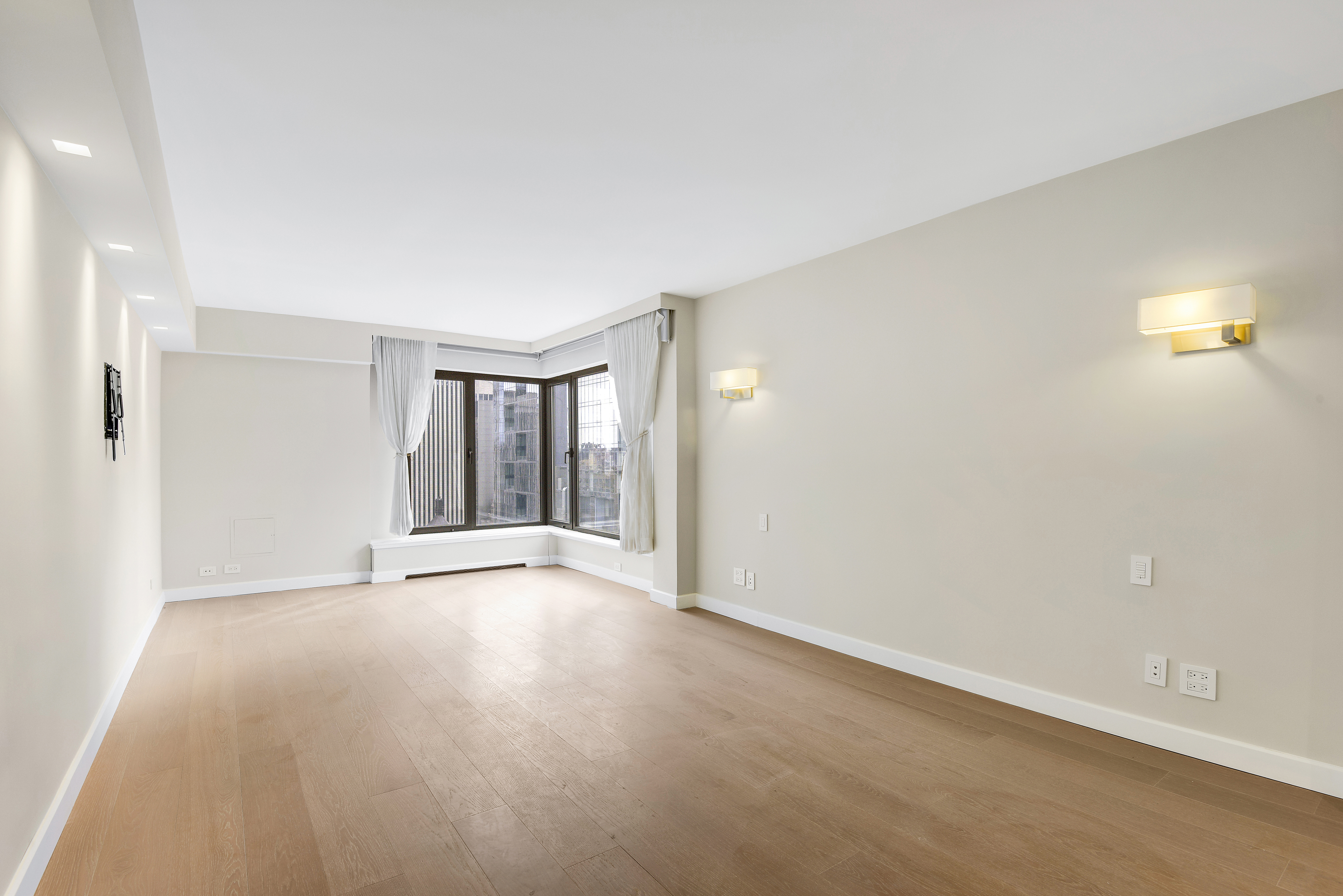 200 Central Park South, Unit 35A Manhattan, NY 10019 - Photo 17 of 27