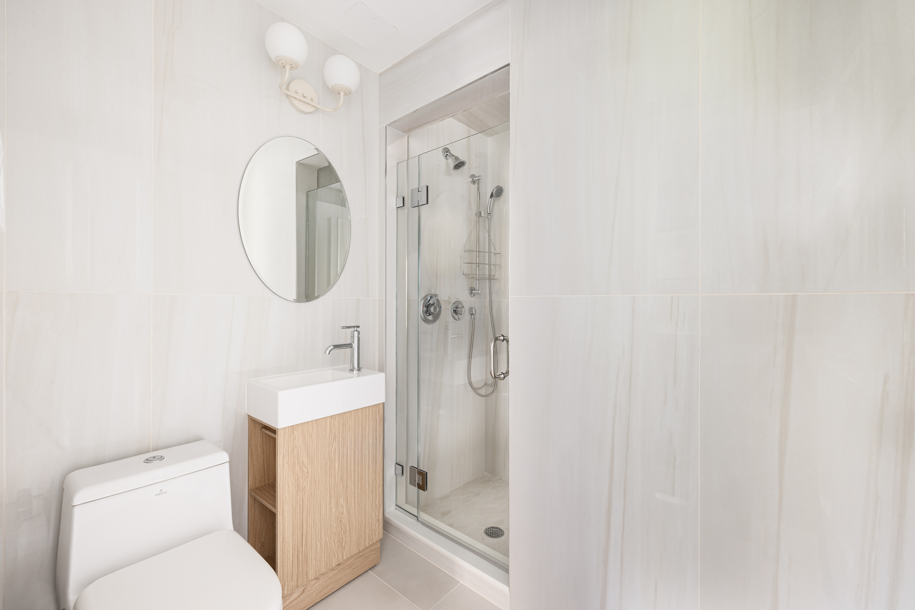 209 East 61st Street Manhattan, NY 10065 - Photo 14 of 26