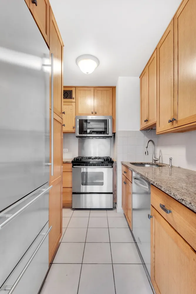 $525,000 | 251 East 32nd Street, Unit 2A | Kips Bay