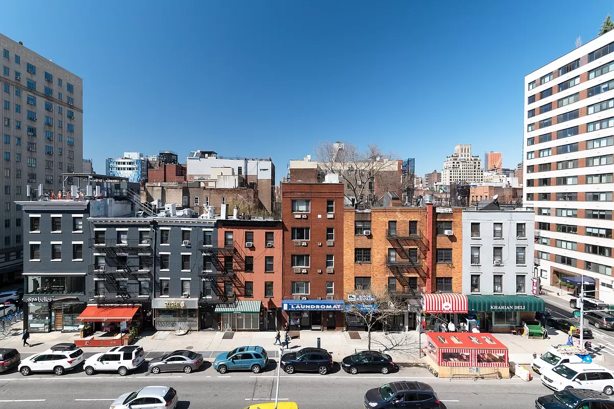 $799,000 | 181 7th Avenue, Unit 5A | Chelsea