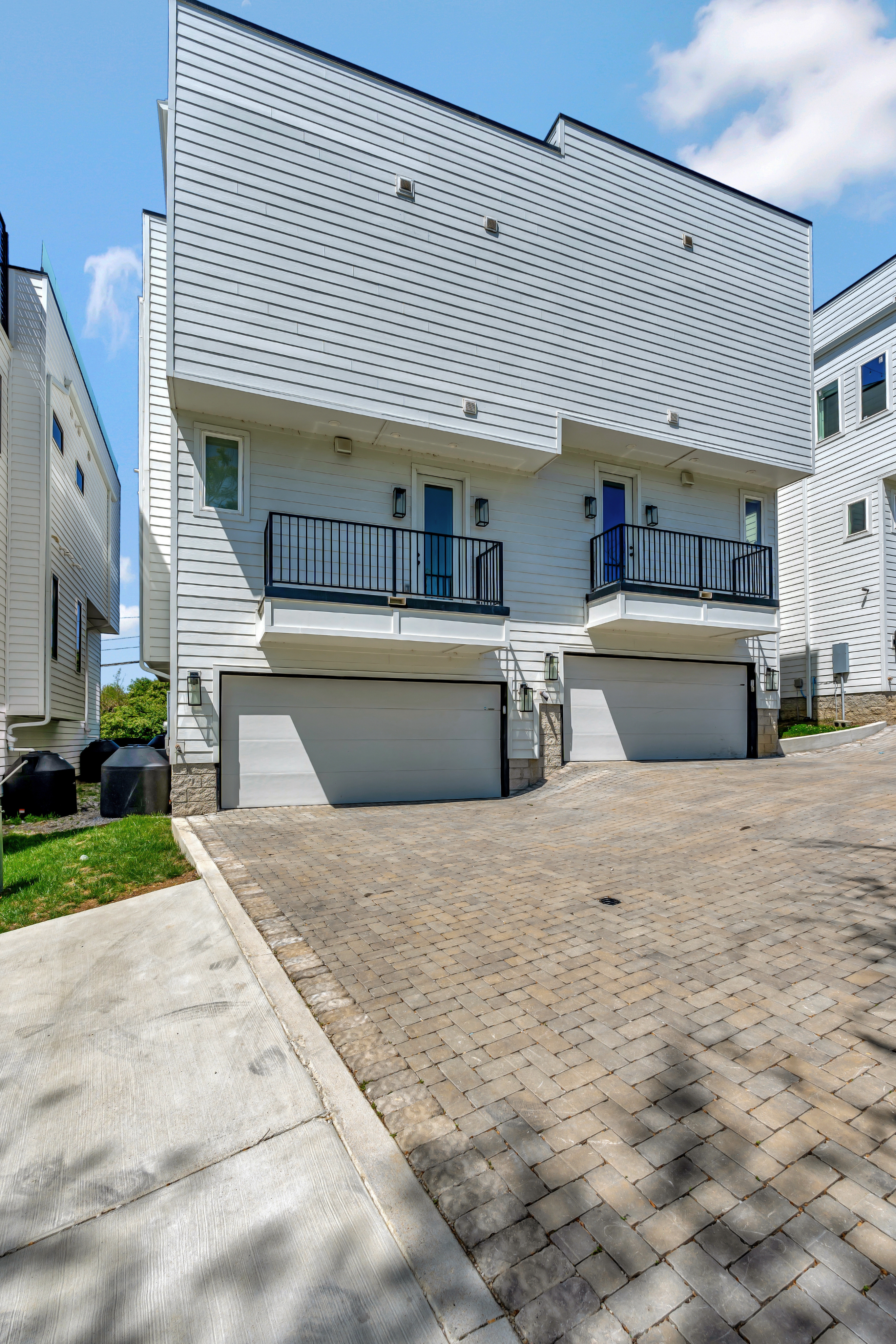 1203 Brick Church Pike Nashville, TN 37207 - Photo 42 of 44 a view of kitchen with furniture and outdoor space