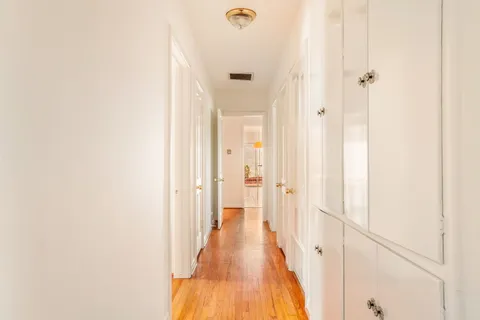 $3,850,000 | 1015 San Vicente Boulevard, Santa Monica, CA 90402