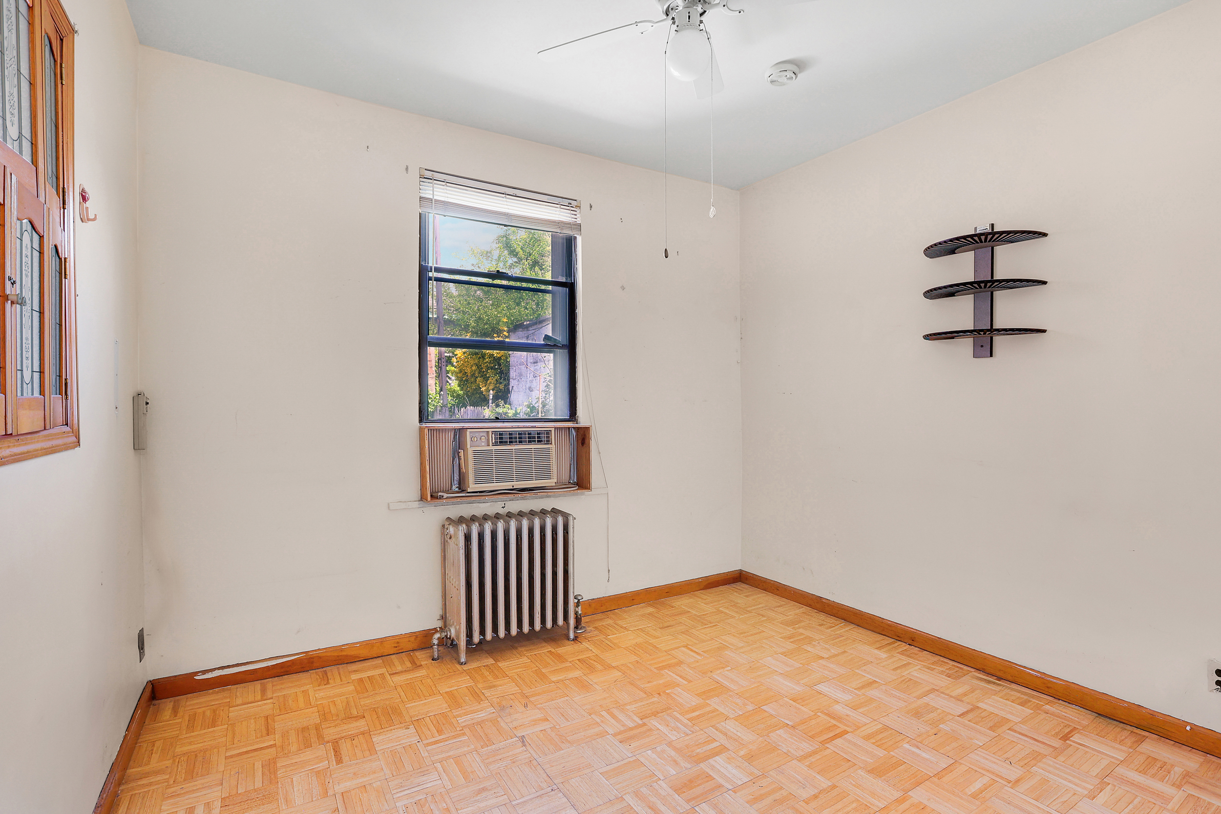 59-45 Woodbine Street Queens, NY 11385 - Photo 7 of 18