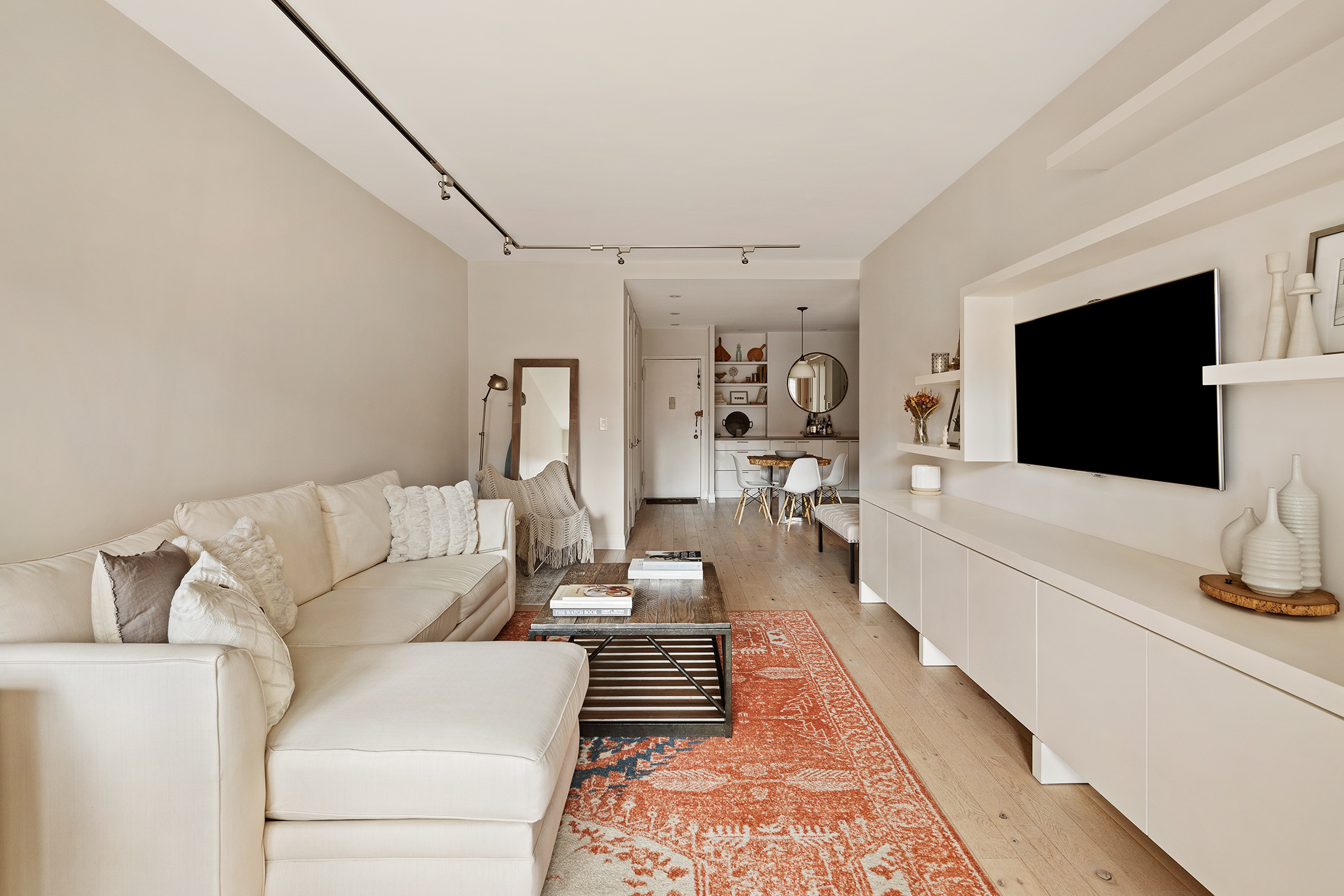 60 East 8th Street, Unit 8M Manhattan, NY 10003 - Photo 2 of 9