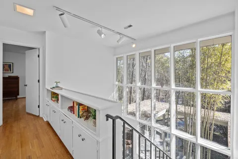 $1,050,000 | 1709 Curtis Road, Chapel Hill, NC 27514